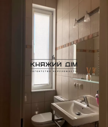 Шикарный дом в Забучье в стиле шале. КОД ОБЪЕКТА: 2210385. 