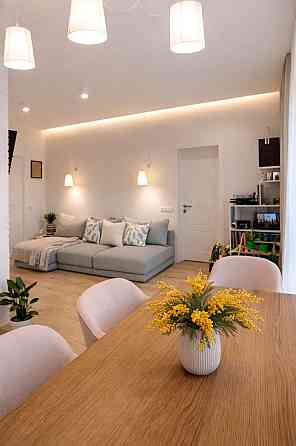 Продаж Квартира 2-кімнатна, 8/14 поверх на Гоголівська вул., д. 47 Київ