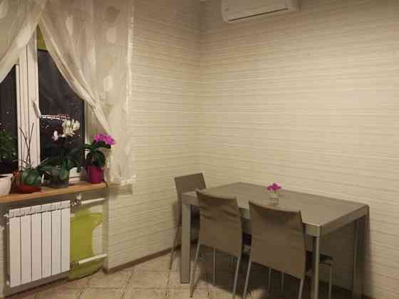 Оренда Квартира 2-кімнатна, 14/21 поверх на ул. Григория Ващенко, 13 Київ