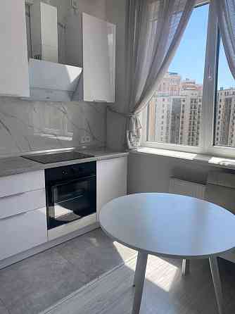 Продаж Квартира 2-кімнатна, 17/25 поверх на Генуэзская улица, 3в Одесса