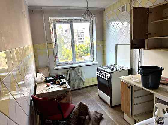 Продаж Квартира 3-кімнатна, 5/9 поверх на Калиновая ул., 75 Дніпро