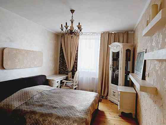 Продаж Квартира 2-кімнатна, 2/11 поверх на вул. Хотинська Івано-Франківськ