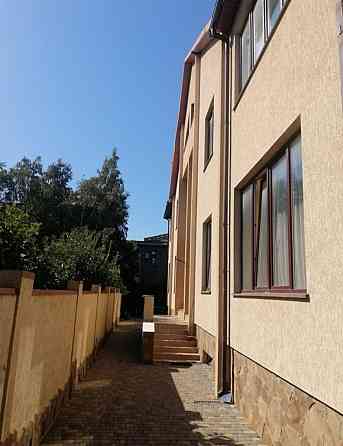 Продається 2-поверховий будинок на 7 Фонтана Одесса