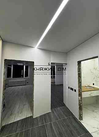 Продаж Квартира 1-кімнатна, 20/20 поверх на Пчелки Елены ул. Київ