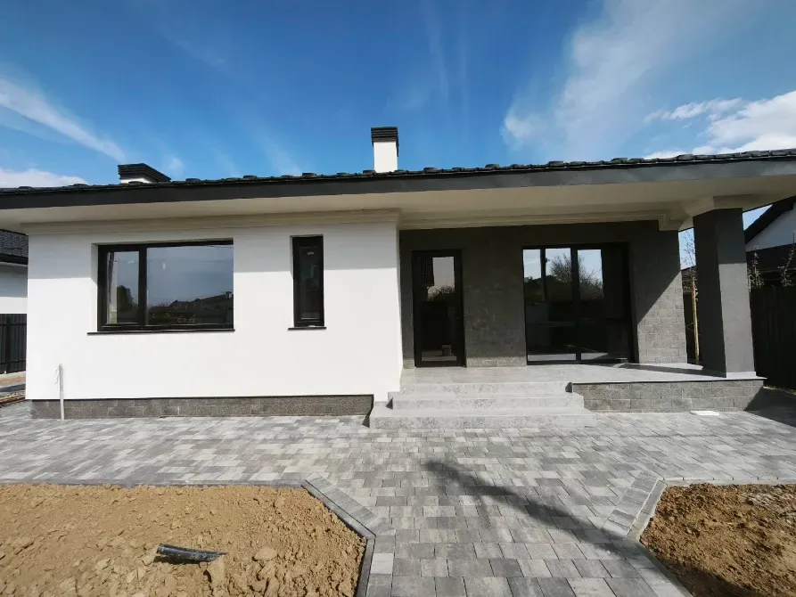 Продаж 1-поверховий Будинок з ділянкою 7.5 сот 140 кв.м 4 кімн. на Зелена Ужгород - фото 1