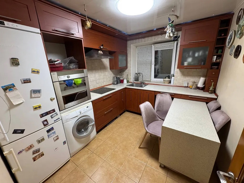 Продаж Квартира 3-кімнатна, 4/12 поверх на Мандрыковская ул., 137 Дніпро - фото 1