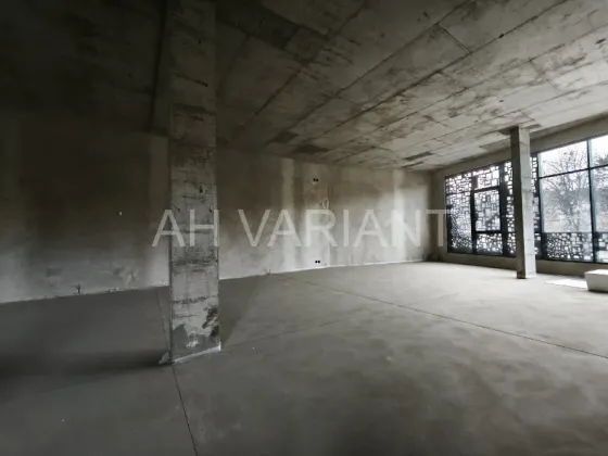 Здається Торгово-офісний центр площа 311 кв.м 2-й поверх Ужгород Тірімзєва 12Б Ужгород