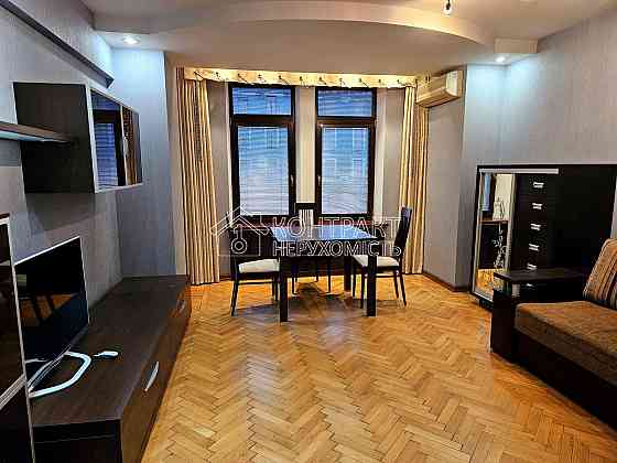 Оренда Квартира 3-кімнатна, 3/8 поверх на вул. Конституции Харків