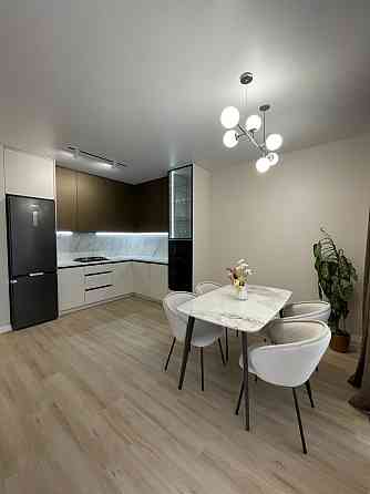 Продаж 2-поверховий Будинок з ділянкою 2 сот 100 кв.м 3 кімн. на Млинівська вул. Рівне