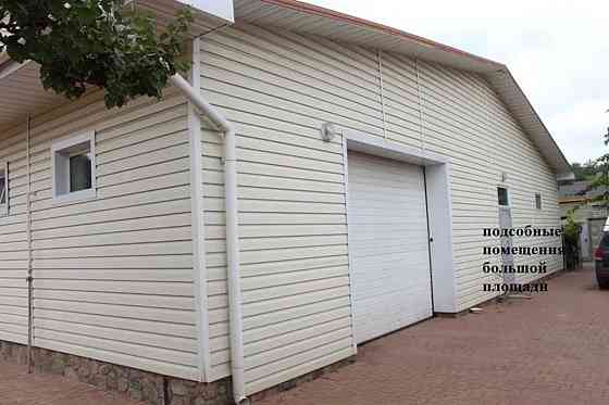 Будинок біля паркової зони Санаторний провулок Кропивницький. Кропивницький