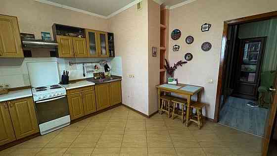 Оренда Квартира 1-кімнатна, 17/23 поверх на Анни Ахматової, 46 Kiev