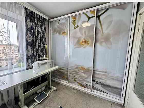 Продаж Квартира 3-кімнатна, 4/5 поверх на вул. Степана Бандери Ровно