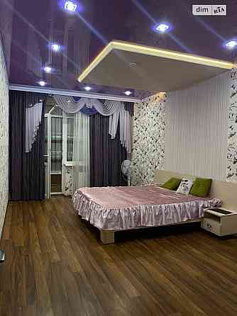 Оренда Квартира 3-кімнатна, 7/24 поверх на Анни Ахматової, 22 Kiev