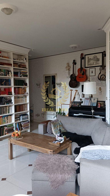 Продається 3-х -кімнатна квартира Киев - изображение 1