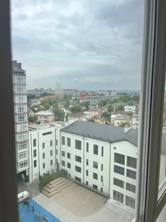77 м2 в центре города. Сданы. Поселок Центральный Ивано-Франковск