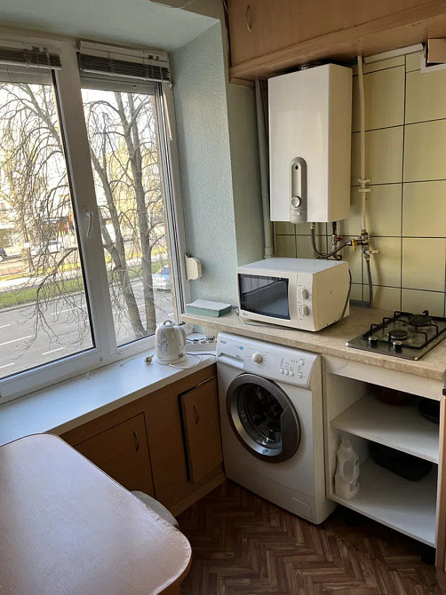 Оренда Квартира 4-кімнатна, 2/5 поверх на Лесі Українки, 15 Київ - фото 1