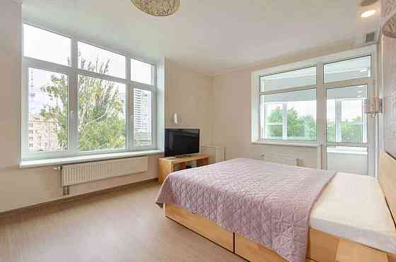 Оренда Квартира 3-кімнатна, 5/24 поверх на ул. Дегтярёвская Kiev