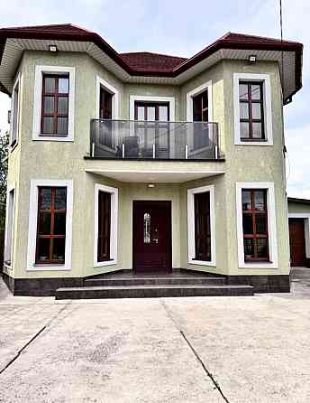 Продається елітний 2-поверховий будинок в с. Усатово 