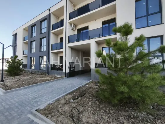 For sale 1-room Apartment 39 sq.m Волошкова 32 Storozhnytsia