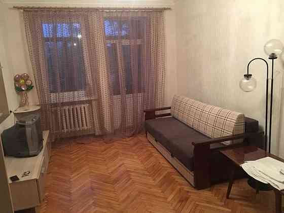 Продаж Квартира 1-кімнатна, 3/5 поверх на новодарницкая, 13 Київ