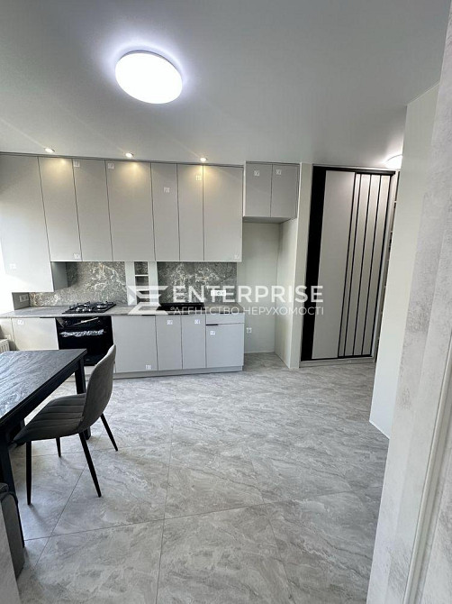 Продаж Квартира 2-кімнатна, 5/5 поверх  - фото 2