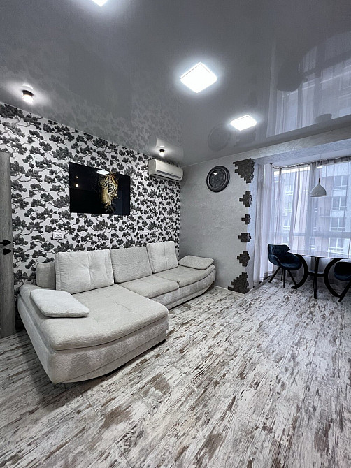 Продаж Квартира 2-кімнатна, 8/10 поверх на Содружества ул., 6 Дніпро - фото 2