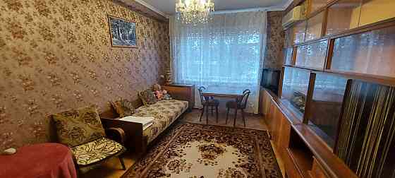 Продаж Квартира 3-кімнатна, 3/5 поверх на проспект Отрадный, д.40 Киев