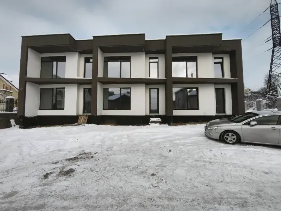 Продаж 2-поверховий Котедж з ділянкою 2 сот 162 кв.м 4 кімн. на Теплична Ужгород