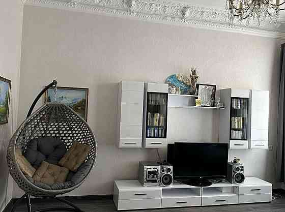 Продаж Квартира 4-кімнатна, 2/4 поверх на Коблевская улица, 29 Одесса