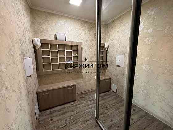 Продаж однокімнатної квартири по вул. Феодосійській Київ