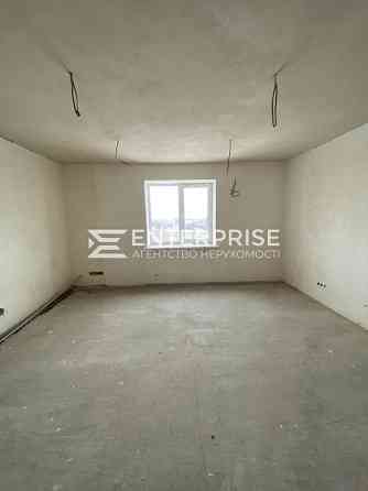Продаж Квартира 3-кімнатна, 25/25 поверх на вул. Осенняя Київ