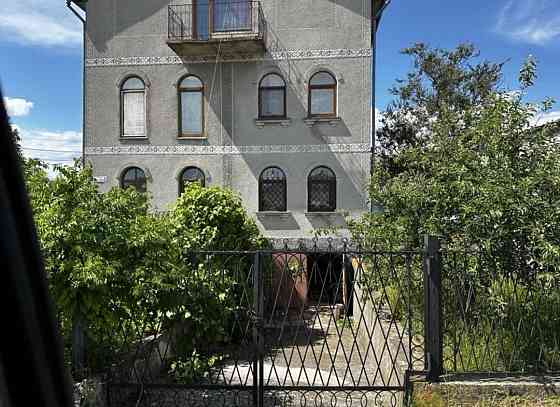 Продаж 3-поверховий Будинок з ділянкою 10 сот 325 кв.м 7+ кімн. на Калинова Zhytomyr