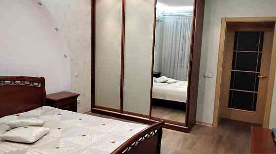 Простора 3 кімнатна квартира, Оболонь, Мінська, вул. Левка Лукяненка вул. (Маршала Тимошенка), Оболонський район Kiev