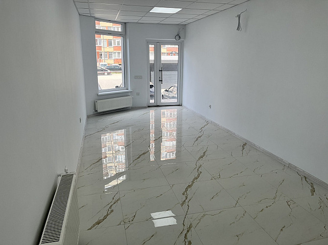 Продається комерційне приміщення з ремонтом, 57 кв.м, вул.Злуки Тернопіль - фото 1