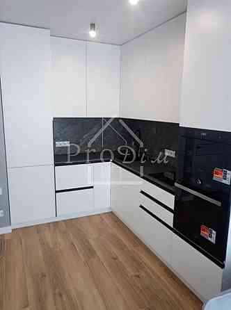 Оренда Квартира 1-кімнатна, 17/18 поверх на Генерала Грекова вул., 4 Киев