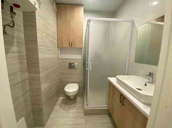 Оренда Квартира 1-кімнатна, 8/9 поверх на проспект Соборності, 17 Kiev