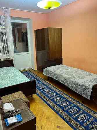 Оренда Квартира 3-кімнатна, 1/5 поверх Киев