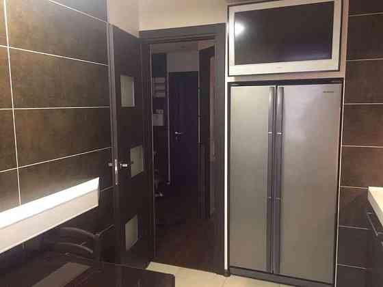 Оренда Квартира 2-кімнатна, 8/9 поверх на Харьковское шоссе, 62 Киев