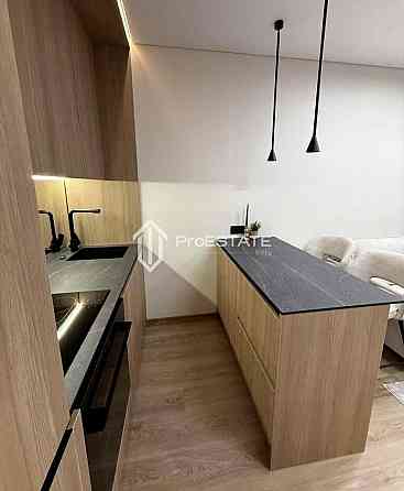 Продаж Квартира 1-кімнатна, 12/26 поверх на вул. Івана Виговського Киев