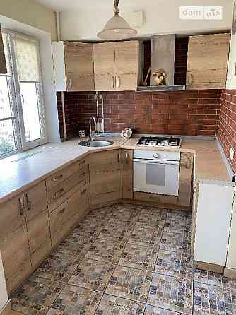 Оренда Квартира 3-кімнатна, 5/9 поверх на Дністровська, 19 Київ