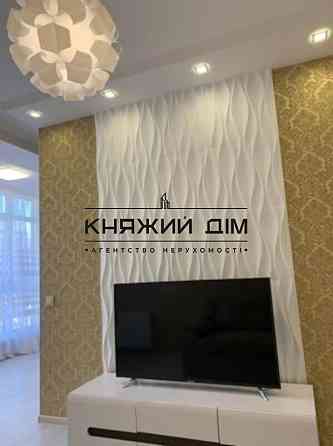 Оренда Квартира 3-кімнатна, 4/10 поверх на Глубочицкая ул. Киев