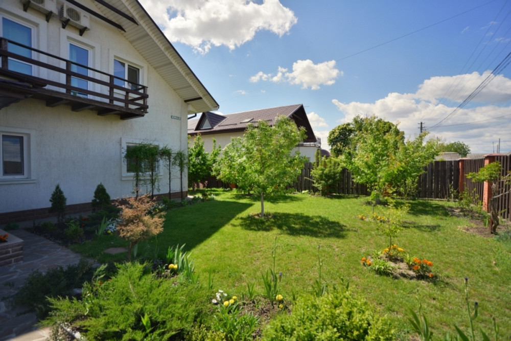 Продаж 2-поверховий Будинок з ділянкою 10 сот 242 кв.м  на Зеленая Бориспіль - фото 1