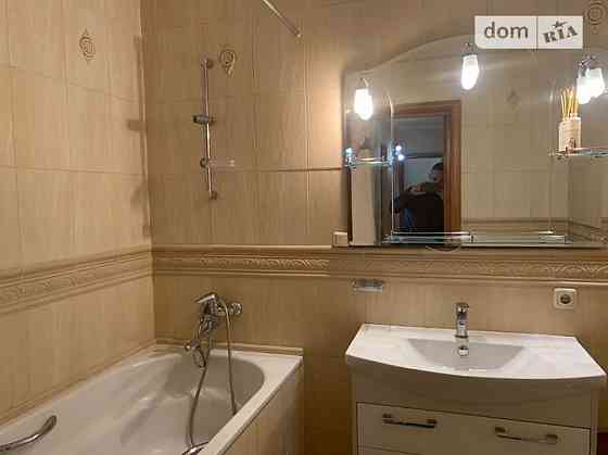 Оренда Квартира 2-кімнатна, 8/16 поверх на ул. Михаила Драгоманова, 8а Киев