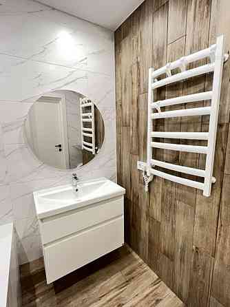 Продаж Квартира 3-кімнатна, 9/27 поверх на Вишняківська, 4 Kiev