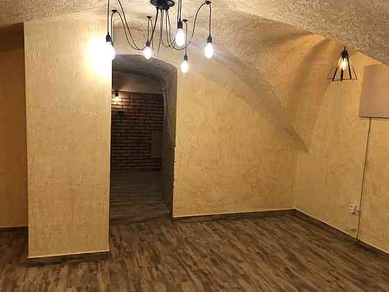 Оренда приміщення вільного призначення на вул. Шевченка поверх - 1/2 Кременець