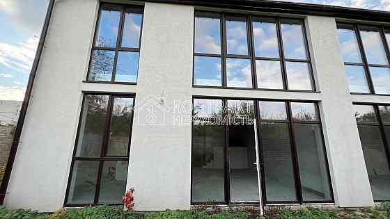 Продаж Будинок 5-кімнатний на вул. Алупкінська Kharkiv