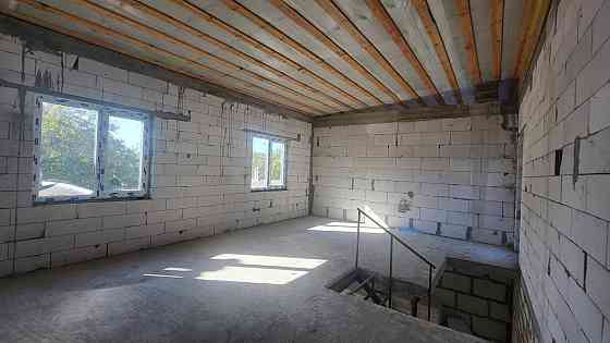 Простора квартира 70 метрів.  Без комісії. Газ.Терасса. Свій дворик Одеса