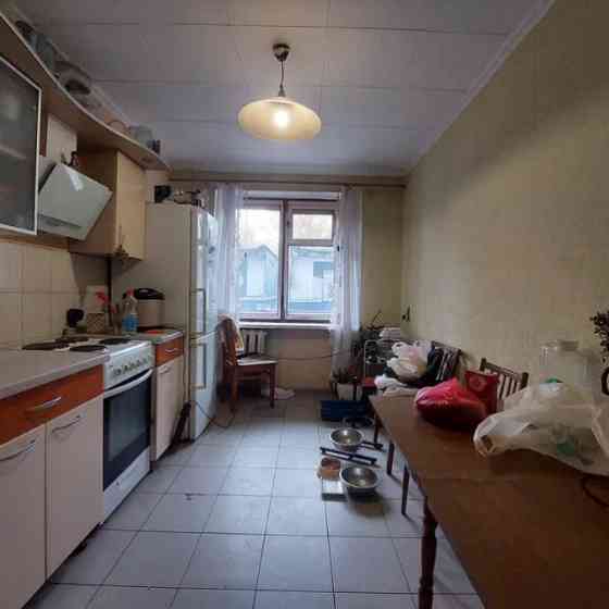 Продаж Квартира 3-кімнатна на ул. Варненская, 7г Odessa