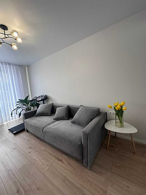 Продаж Квартира 1-кімнатна, 5/5 поверх на Єреванська вул., д. 31/1 Київ - фото 1