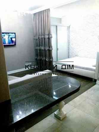 Оренда Квартира 1-кімнатна, 16/25 поверх на вул. Драгомирова Михаила ул./Андрія Верхогляда Kiev